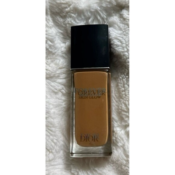 Dior Forever Skin Glow - 4.5 W warm 1oz Authentic - Picture 1 of 2